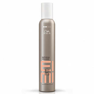 Wella Professionals EIMI Natural Volume Пена для укладки легкой фиксации 